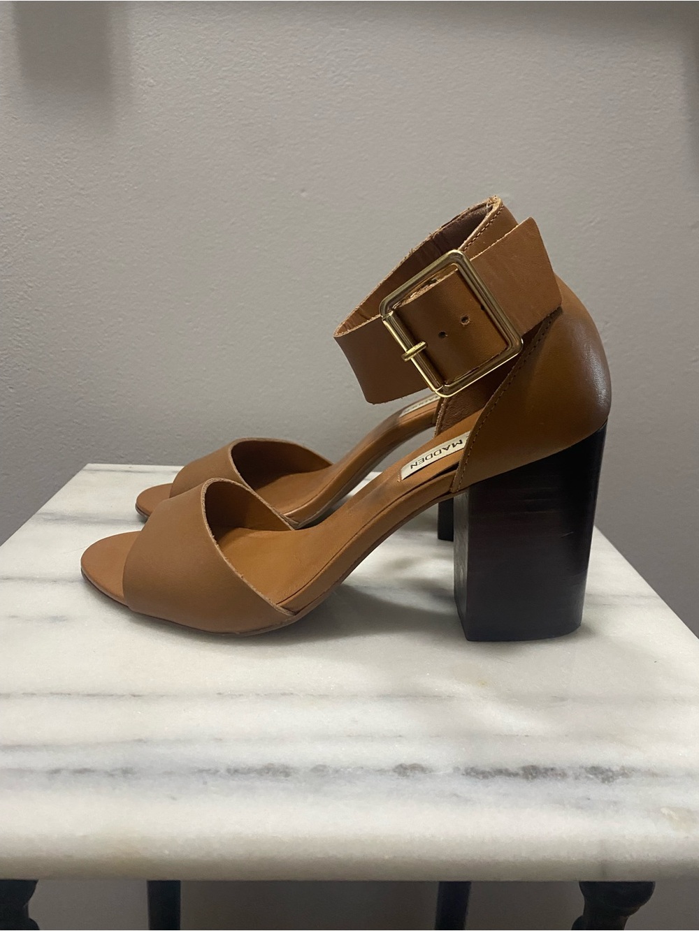 Steve Madden Brown Leather Block Heel Sandals with Ankle Buckle